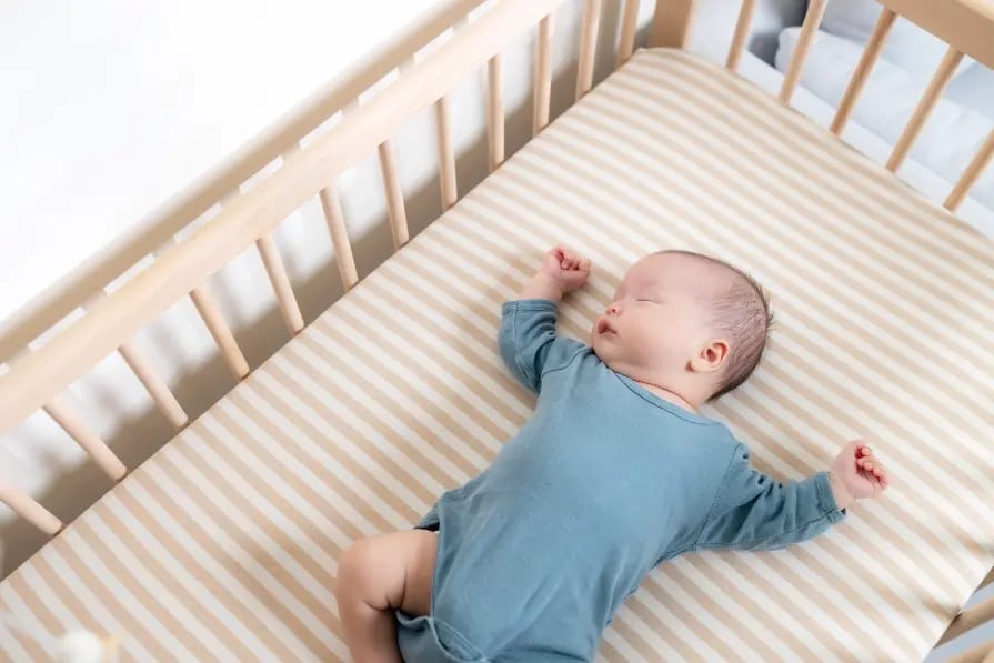 Mi bebé se queja al dormir